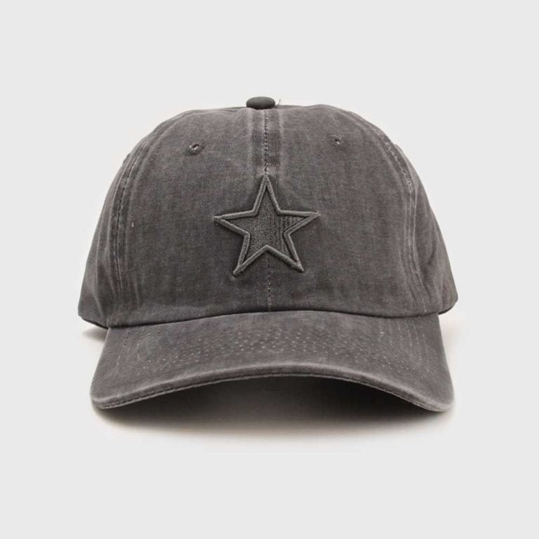 🩶 Gorra Plomo Estrella Bordada – Estilo Urbano